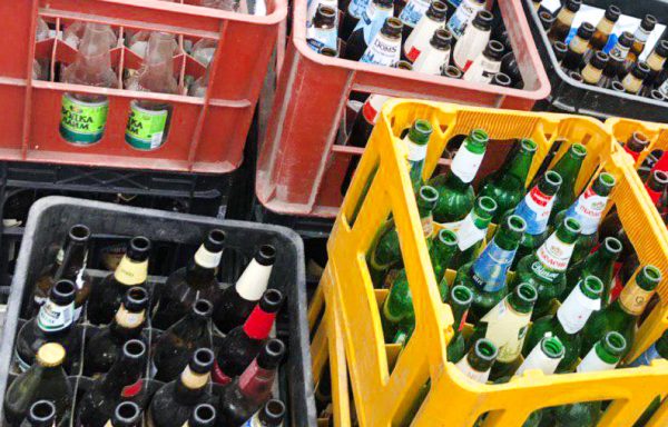 Бутылка стеклянная